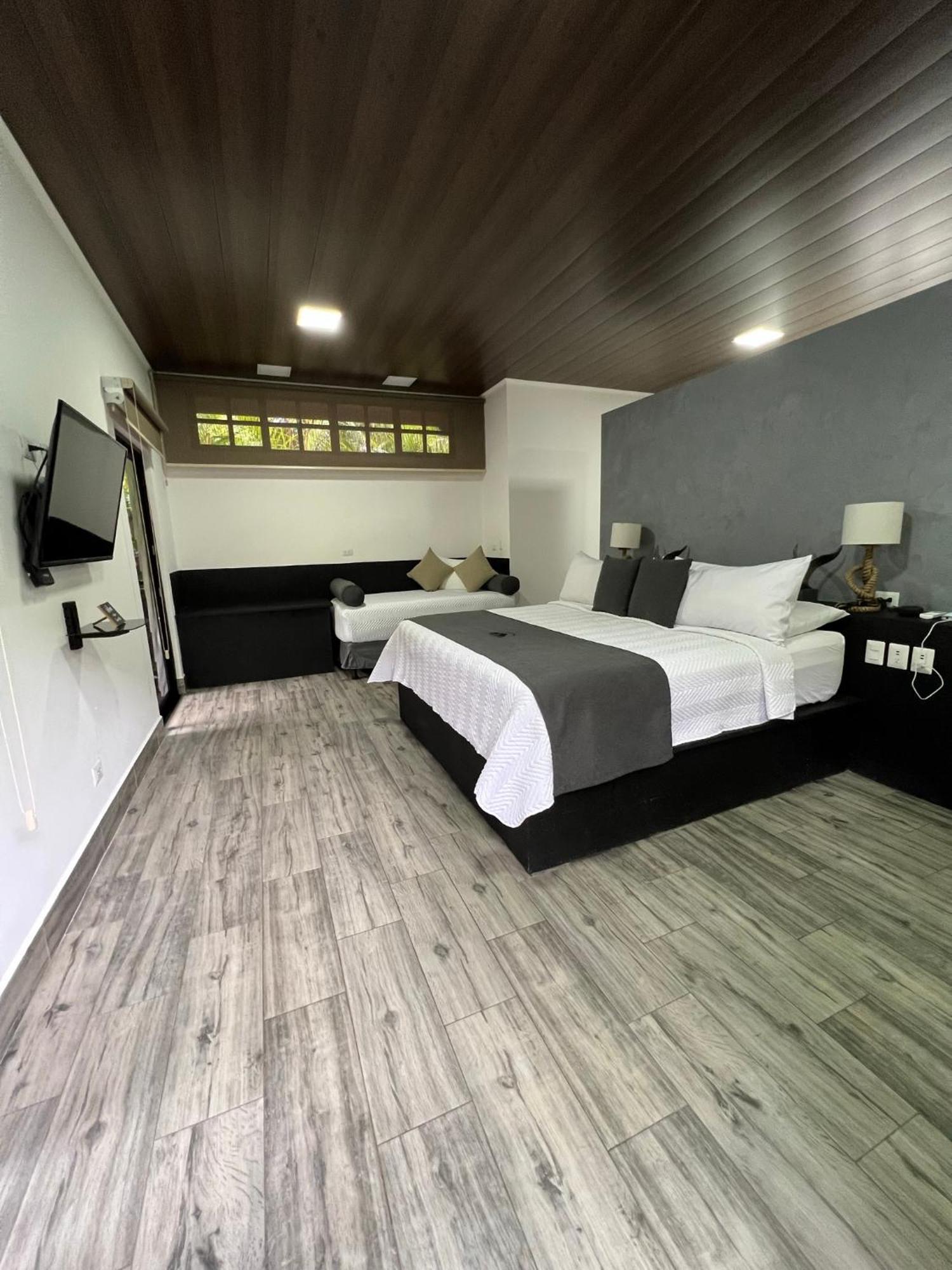 Hotel Boutique Casa Del Rio La Fortuna 外观 照片